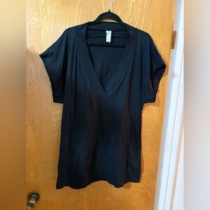 Eres Elegant Black V-Neck Swim Coverup style tee M/L
